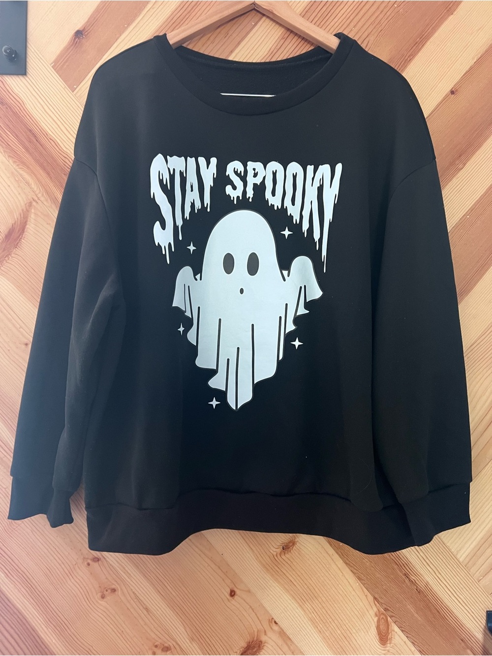 SHEIN Black "Stay Spooky" Ghost Graphic Crewneck Sweatshirt